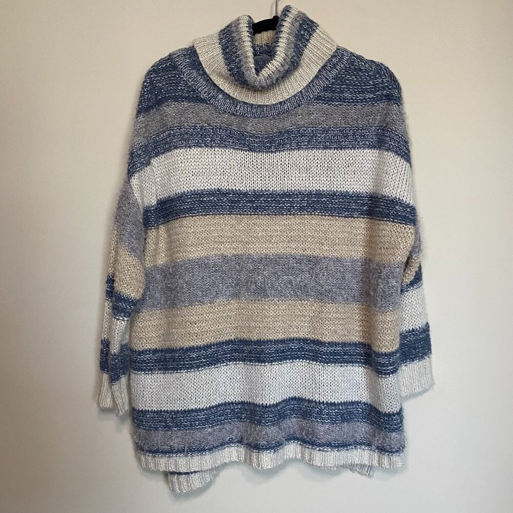 Altar'd State Small Turtleneck Sweater